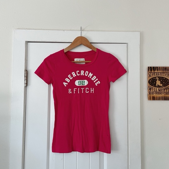 Abercrombie & Fitch Pink Fitted Short Sleeve T-Shirt Y2K Hot Pink Size S/M* - Picture 2 of 7